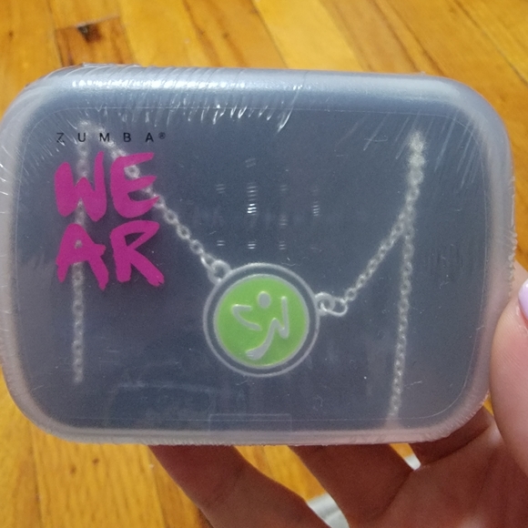 Zumba Fitness Zumba Nation necklace - Picture 1 of 3